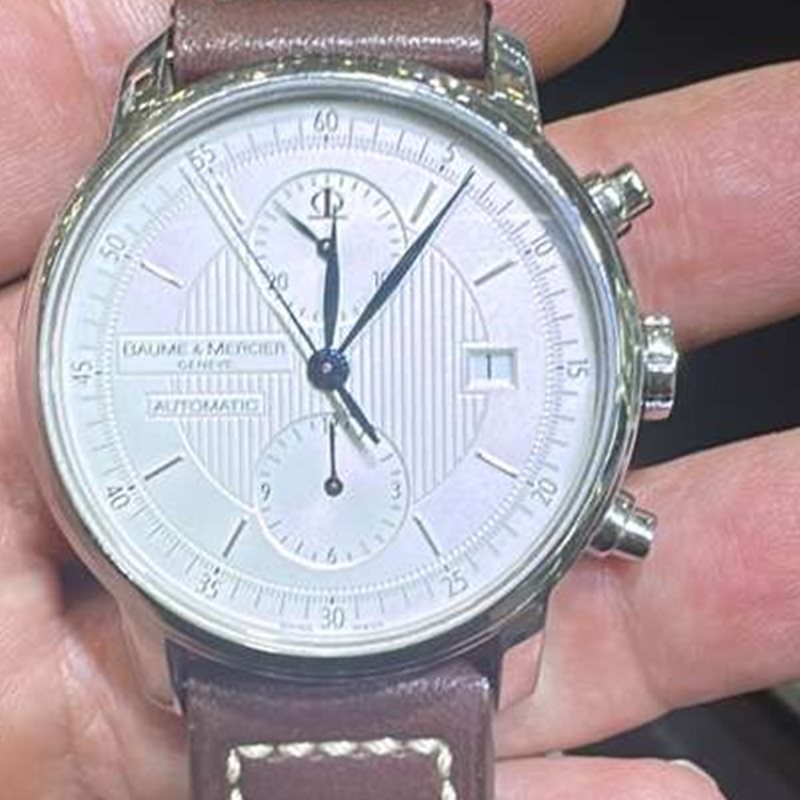 Baume & Mercier Genève automatic chronograph, silver guilloché dial with date at 3 and subdials at 12 and 6