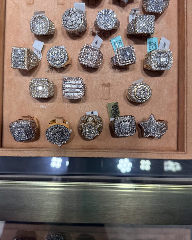 Tray of iced-out diamond rings at Bizak & Co. Miami