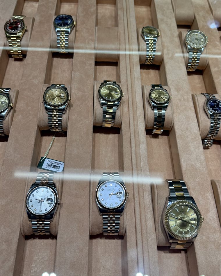 Rolex Sky-Dweller, Daytona and Chopard watches in the Miami case